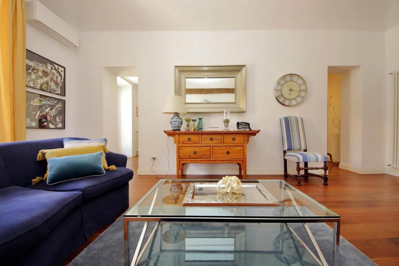Ych-Penthouse Fiammetta A Piazza Navona Roma Exterior foto